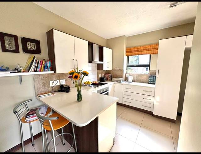 3 BEDROOM HOUSE FOR SALE IN MIDSTREAM RIDGE